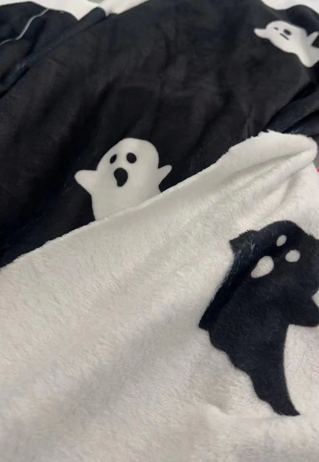 2023 Halloween Pink Ghost Blanket Flannel Reversible Super Soft Blanket