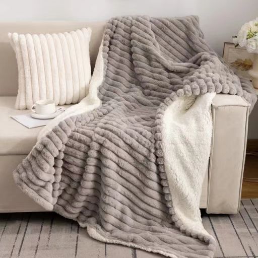 super soft warm thick pretty high quality Rabbit fleece blanket for winter sofa bed throw